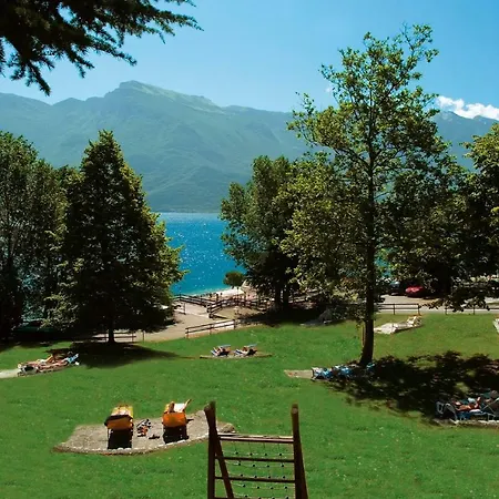 Holiday home Mobilehomes In 22015 *
